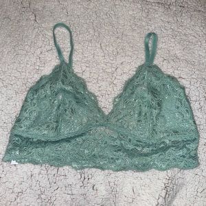 💛Qty: 2- Lace Bralette NWOT